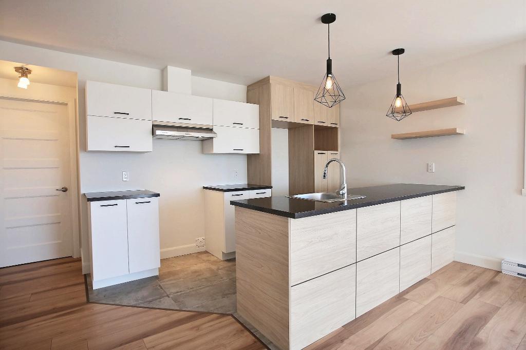 1ER MOIS GRATUIT : Condo à louer Pont-Rouge 2