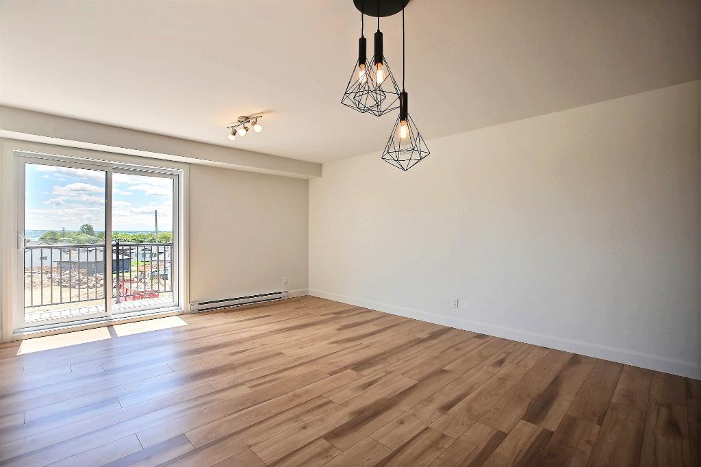 1ER MOIS GRATUIT : Condo à louer Pont-Rouge 4