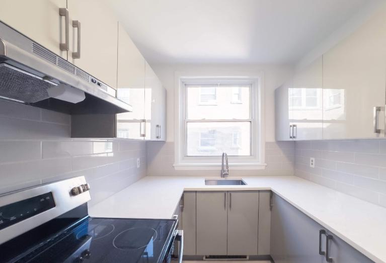 3787 Chemin de la Côte-des-Neiges — photo 1