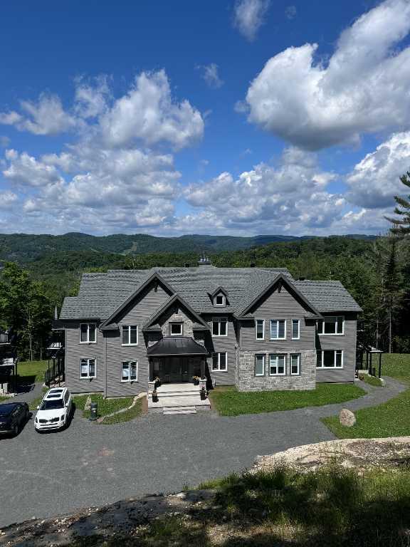330 Ch. de la Montagne — photo 1