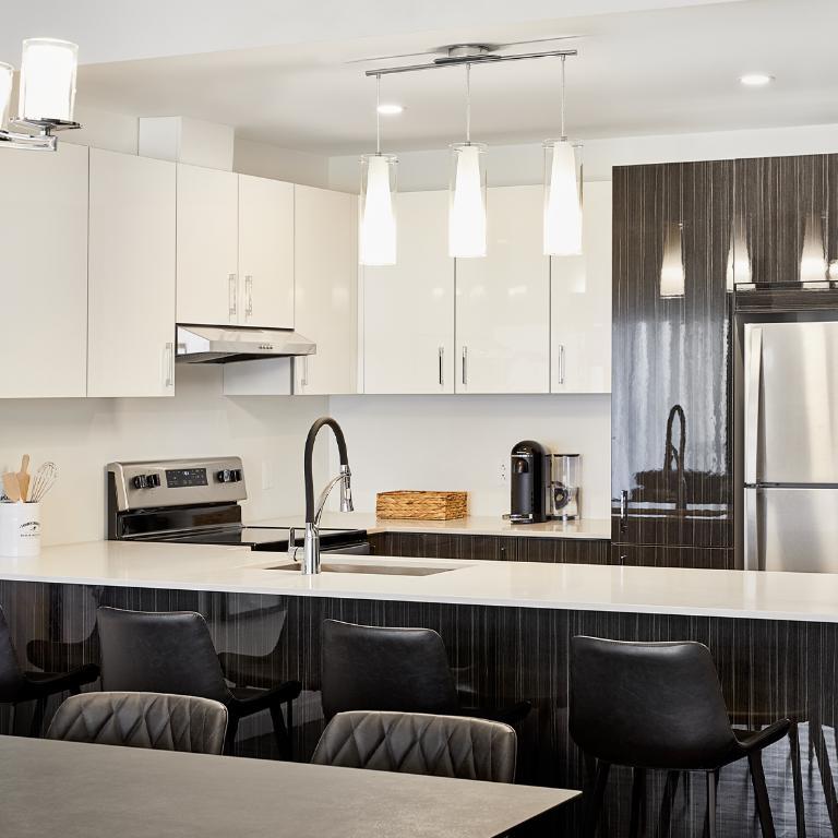 3580 Boulevard Saint-Elzéar Ouest — photo 3
