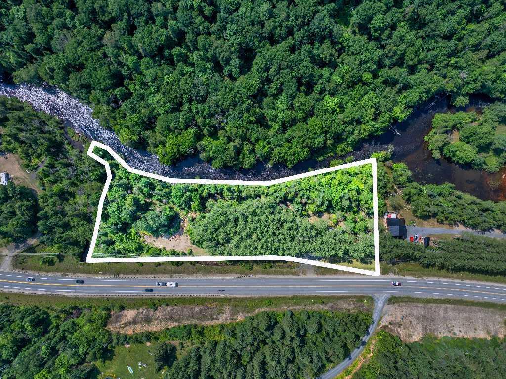 1507 Route 323, Lac-des-Plages, QC, Canada — photo 2