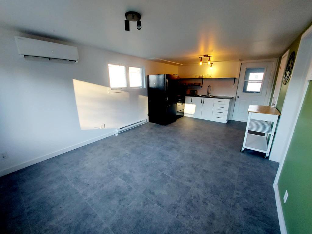 Petite maison à louer à TémiscouatasurleLac, secteur Cabano à louer