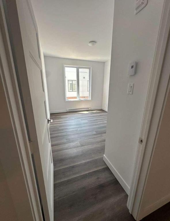 5 1/2 style condo à louer 2