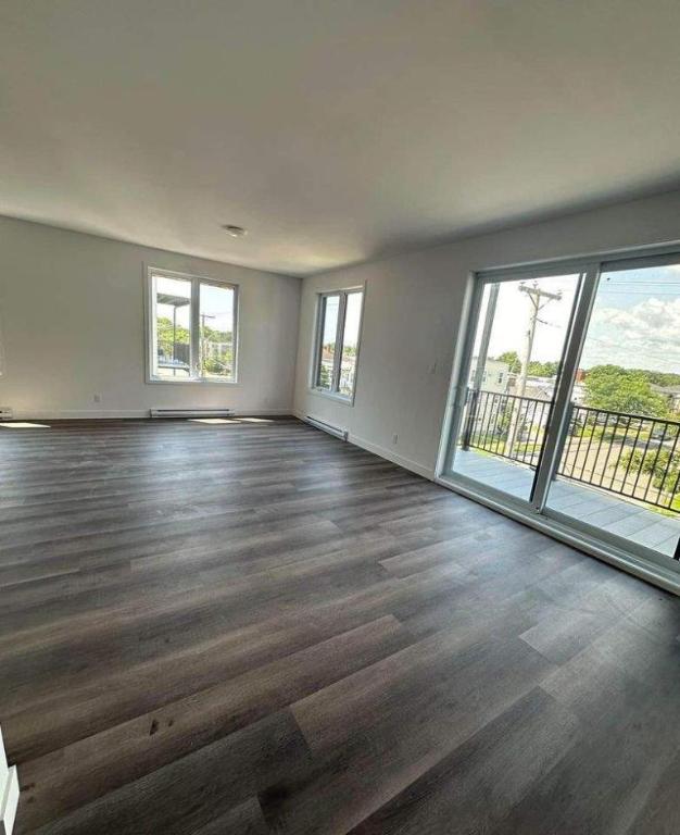 5 1/2 style condo à louer 3