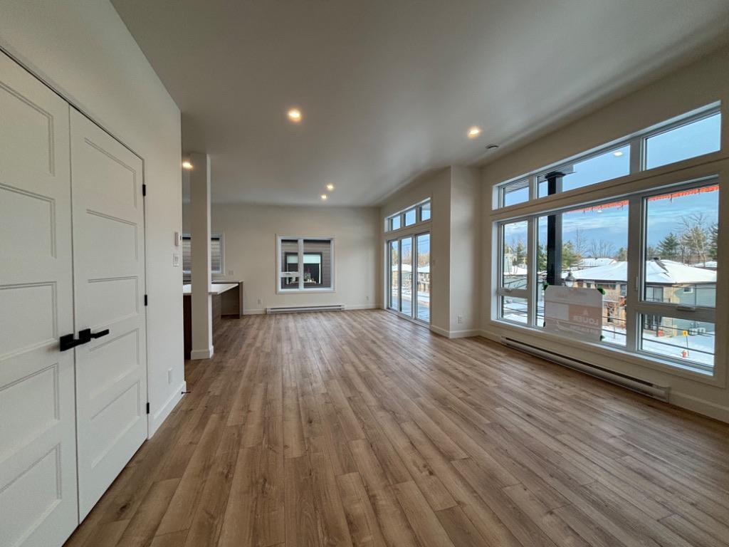 889 Avenue du Vigneron — photo 1