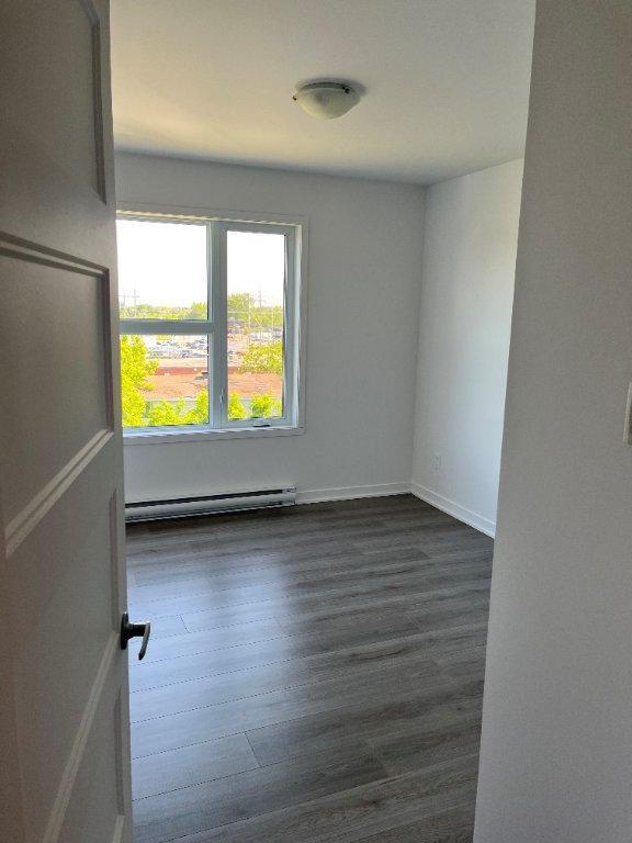 GRAND 5 1/2 À LOUER AVEC GARAGE ET ASCENSEUR À ST-CONSTANT 4