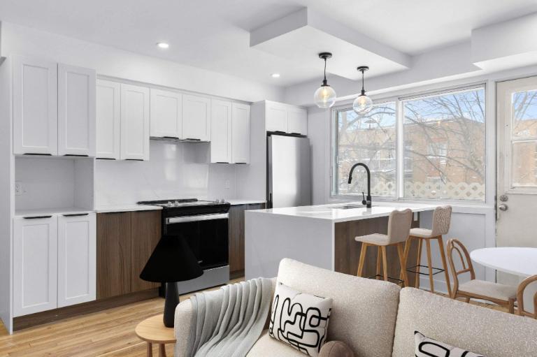 2595 Av. Aird — photo 1