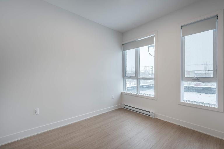 2 CH - 1 SDB - Montréal - $2,400 /mo 4