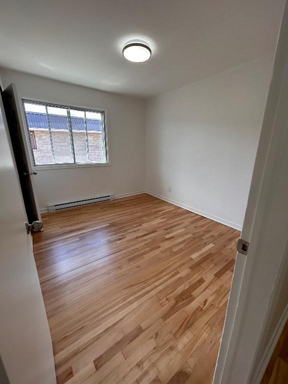 Logement 4 1/2 complètement rénové — photo 3
