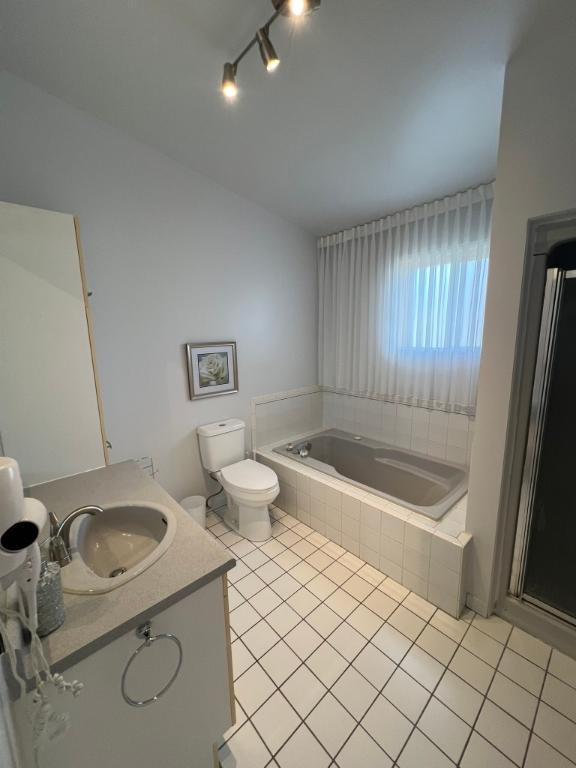 Condo meublé 5