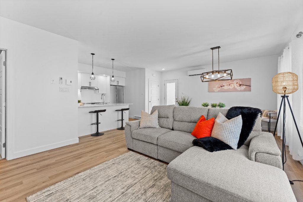 PROMOTION - 995$/mois 4 1/2 - East Angus  - Dès maintenant! 4