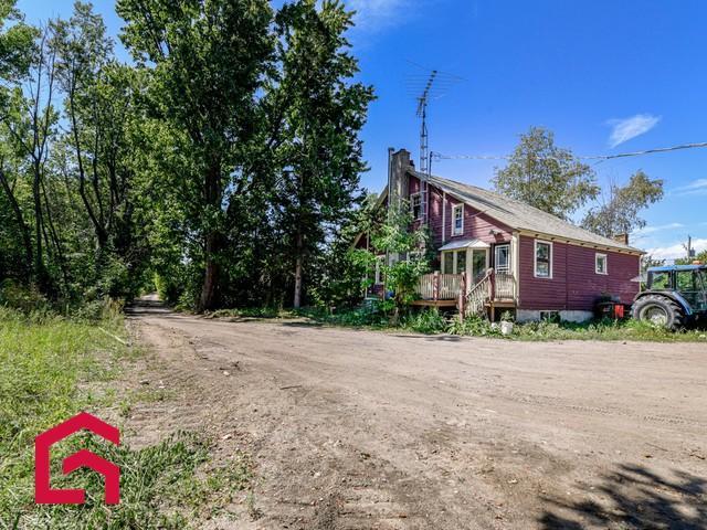 138 138B Ch. du Bas-de-la-Rivière — photo 2