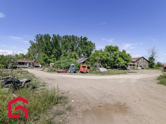 138 138B Ch. du Bas-de-la-Rivière — photo 3