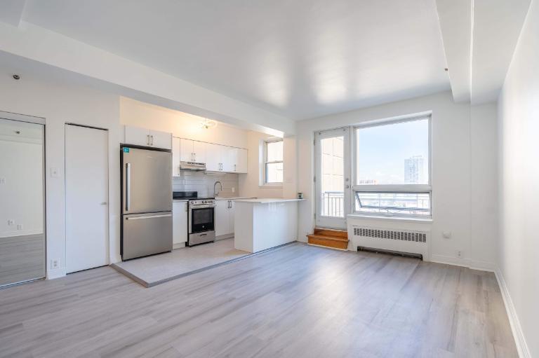 1850 Av. Lincoln — photo 1