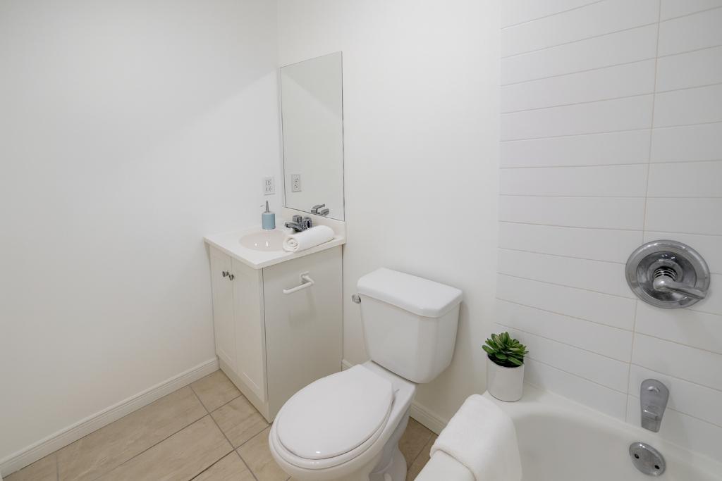 Complexe du Parc | Studio à Louer | Studio for Rent | Sherbrooke 3