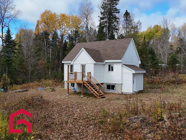 1095Z Ch. de Ste-Lucie — photo 3