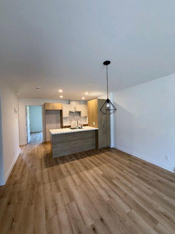 Superbe appartement 51/2 neuf à louer — photo 2