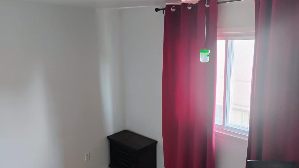 Chambre à louer Montréal-Nord tout inclus 13 pieds par 11 pieds 4