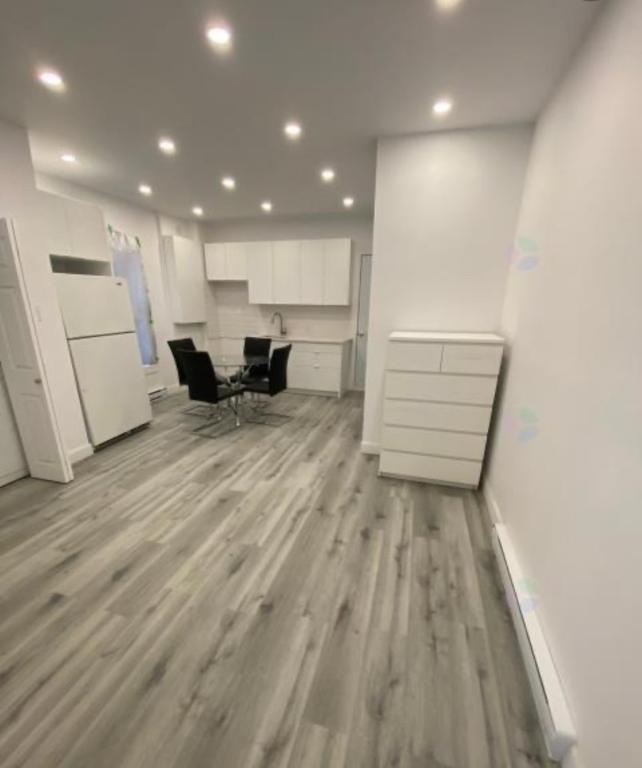 1500a rue juneau — photo 1