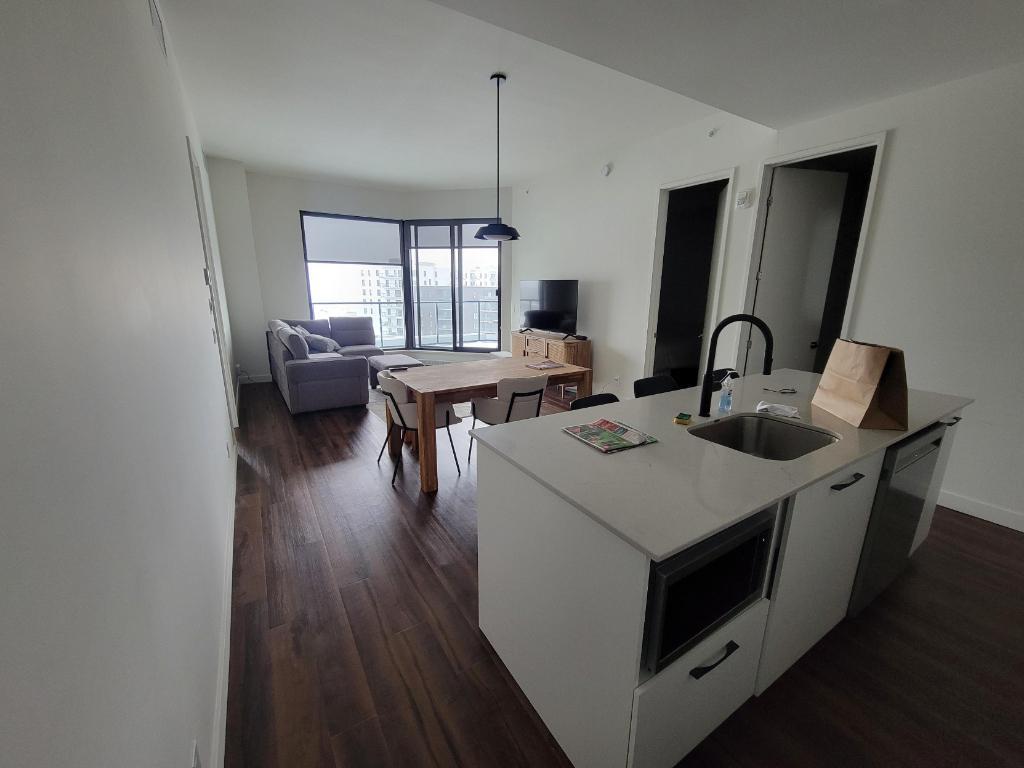 Superbe Condo 2 chambres prestige Le Huppé Situé tout prêt des galleries de la capitale - Cession de bail 2