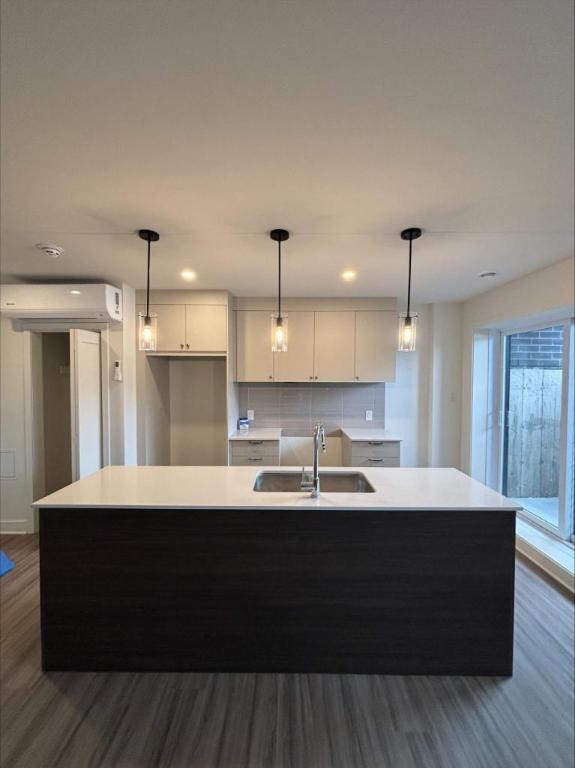 7590 Boulevard Laframboise — photo 2