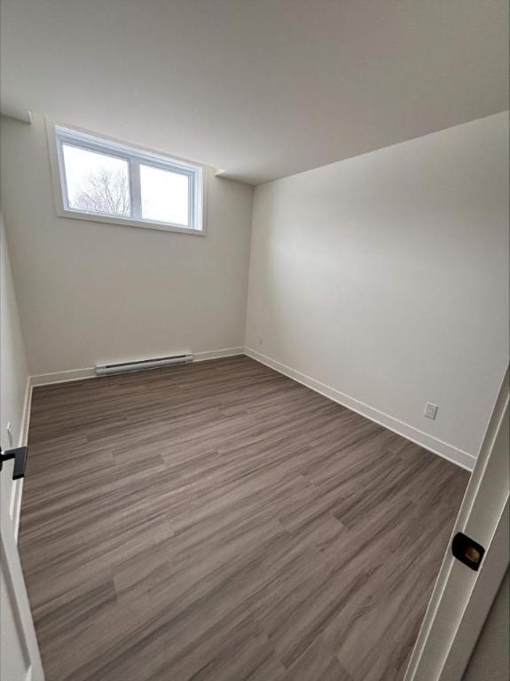 2 CH - 1 SDB - Saint-Hyacinthe - $1,400 /mo 4