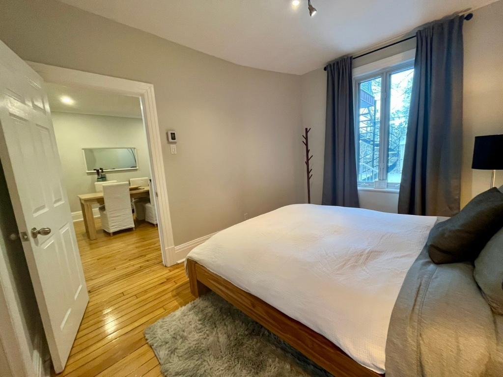 4½ + espace bureau à louer + cour arrière - BIEN LIRE 5