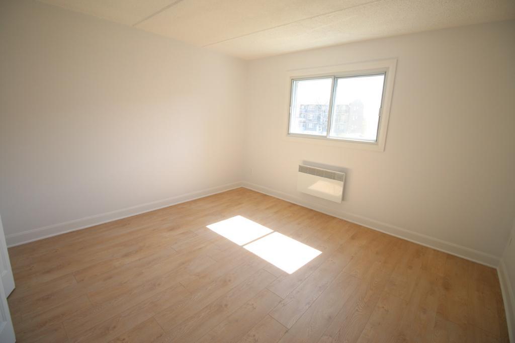 836 Rue Falardeau — photo 3