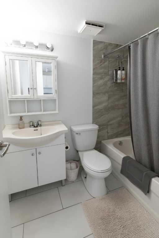 Complexe du Parc | 4 1/2 à Louer | 2 bedrooms apartment for Rent | Sherbrooke 5