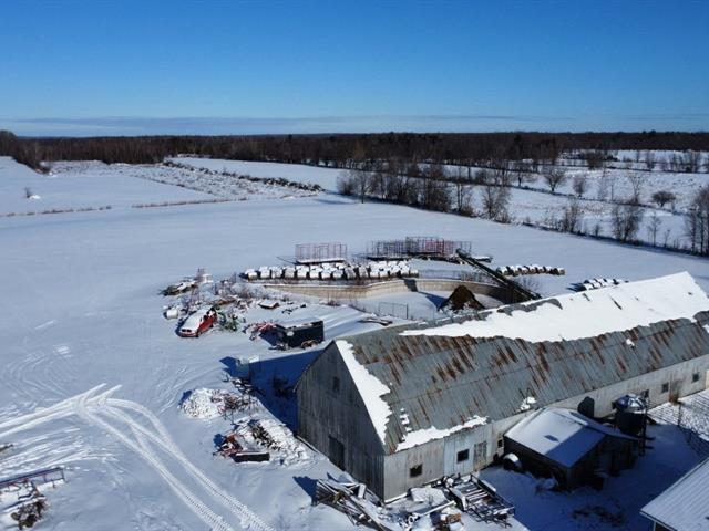 Roxton (Montérégie) : Ferme de 244 acres, étable et fosse, 144 acres en culture et pâturages, potentiel acéricole — photo 3