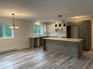 CHÂTEAUGUAY - 4 1/2 situé au 3e étage face à la forêt, disponible maintenant 4
