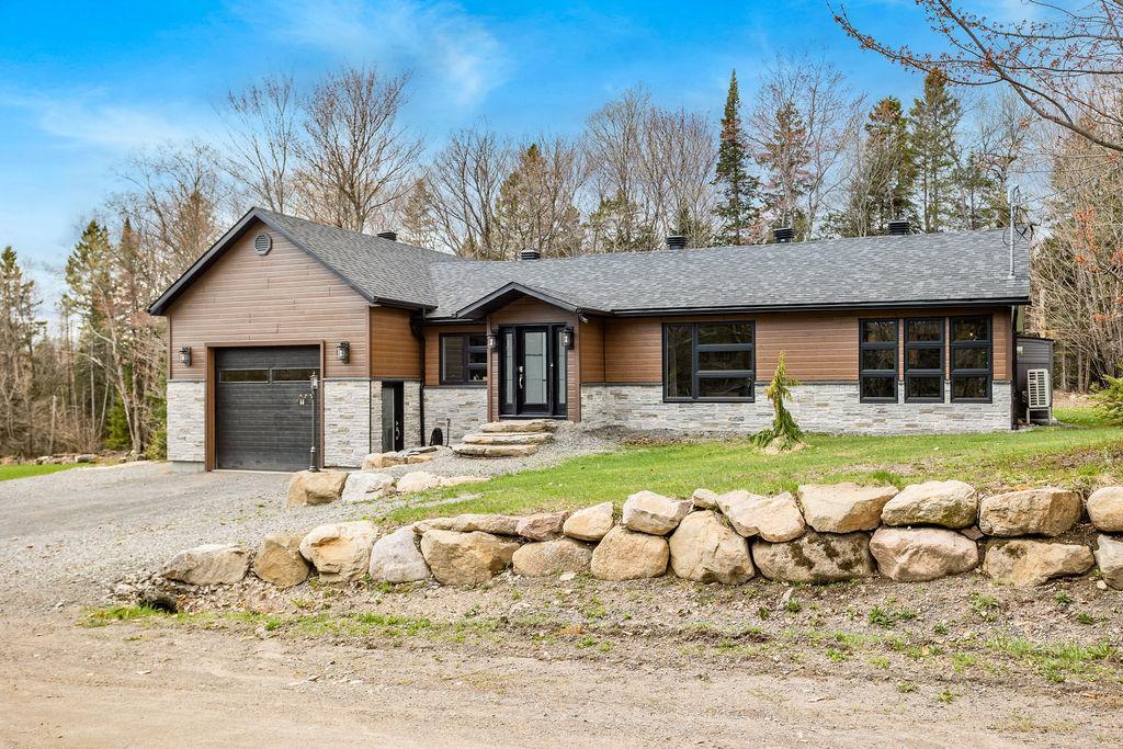 44 Chemin Spinney, Mille-Isles, QC, Canada — photo 3