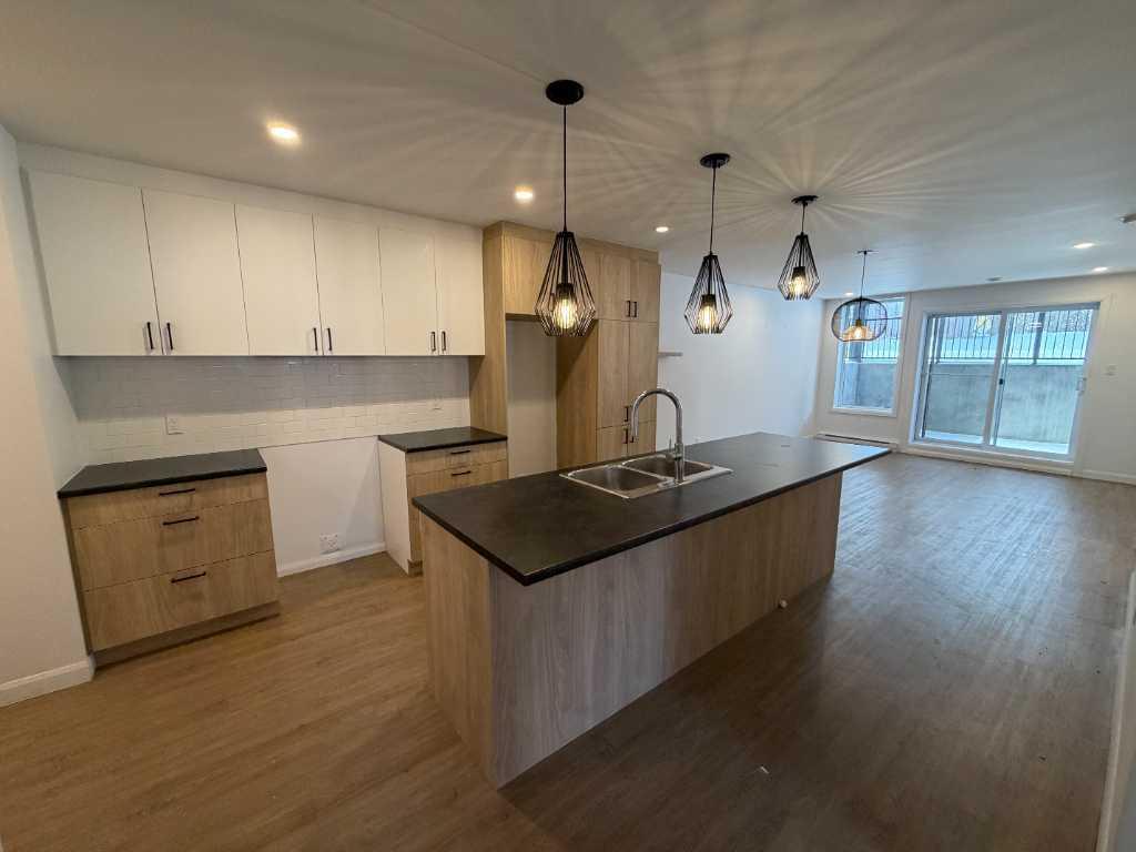 126 Avenue de Venise Ouest — photo 1