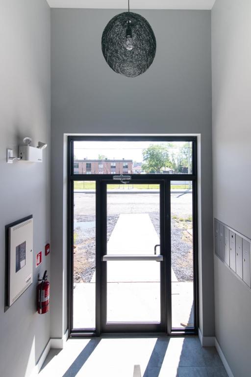 280 Rue Collins — photo 3