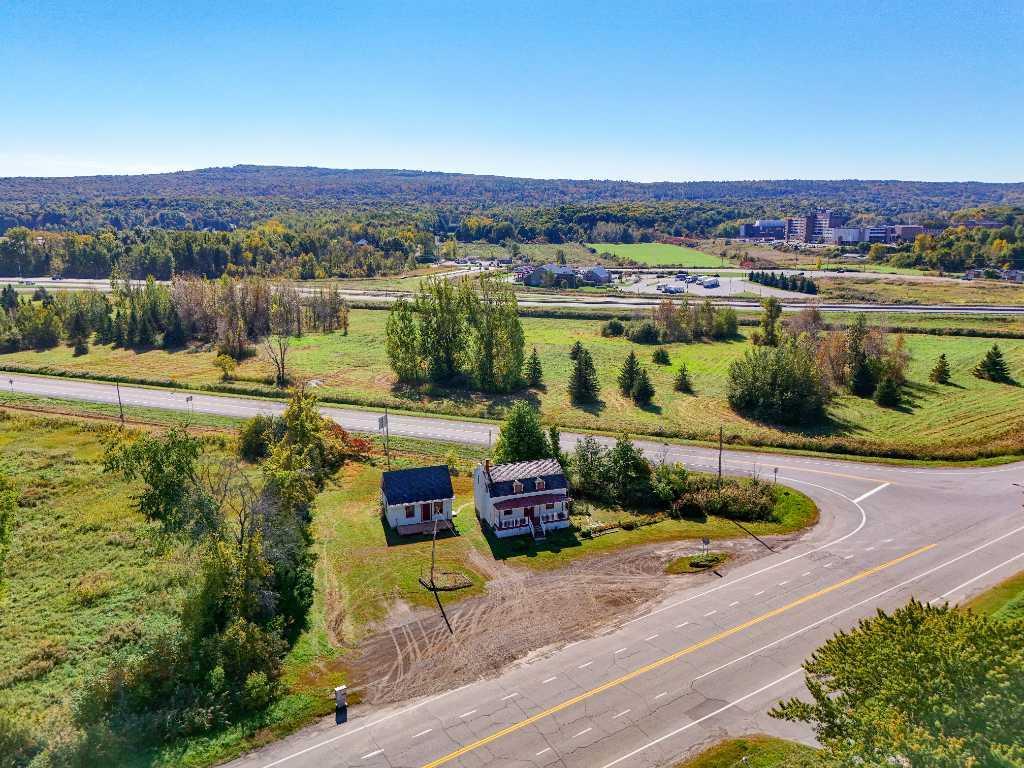 437 Chemin de la Grande-Ligne, Rigaud, QC, Canada — photo 2