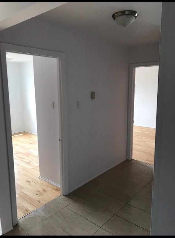 4-1/2 Longueuil (Le Vieux-Longueuil) $ 1 410 4