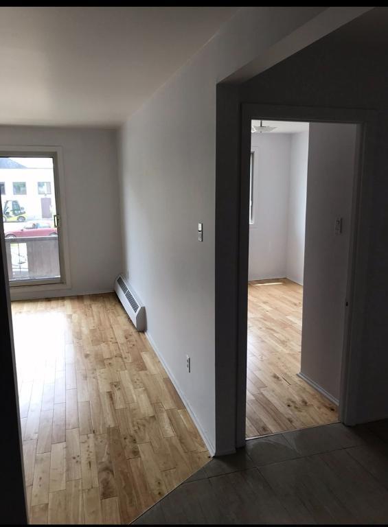 4-1/2 Longueuil (Le Vieux-Longueuil) $ 1 410 5