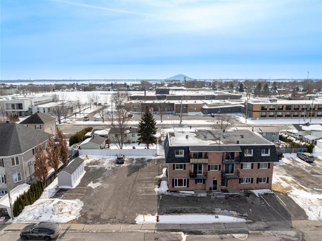 2360 Rue du Pont — photo 2