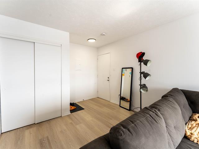 2360 Rue du Pont — photo 3