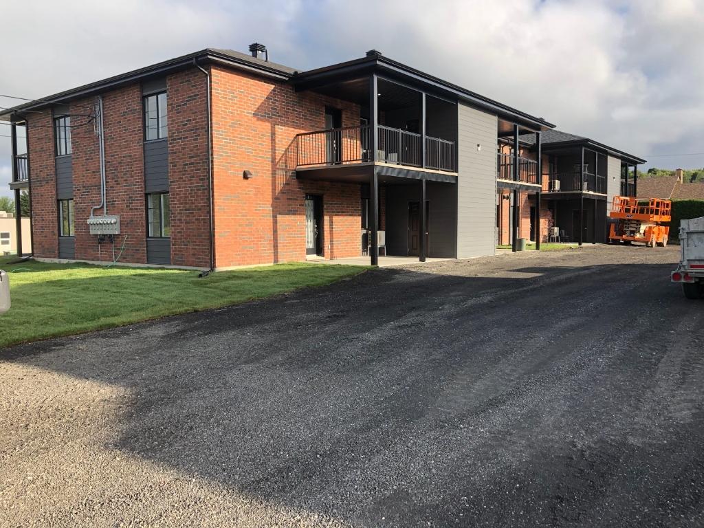 4 1/2 à louer (Bromptonville) 2