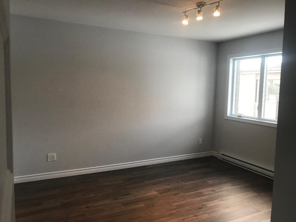 4 1/2 à louer (Bromptonville) 4