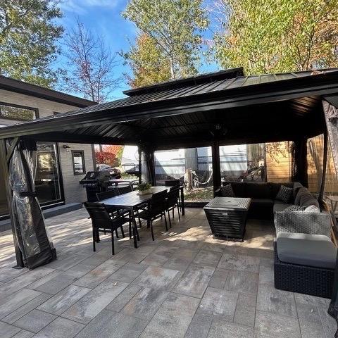 24 Rue Lafontaine, Bromont, QC, Canada — photo 2