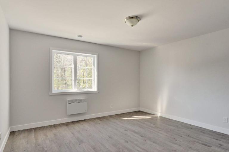 2 CH - 2 SDB - Sherbrooke - $1,450 /mo 4