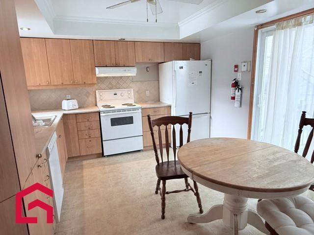 7445 7449 Boul. St-Laurent — photo 3