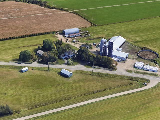 690Z Ch. du Bord-de-l'Eau — photo 2