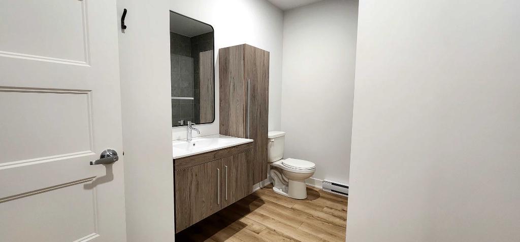 4 1/2 - CONDO NEUF ** 1 MOIS GRATUIT** 5