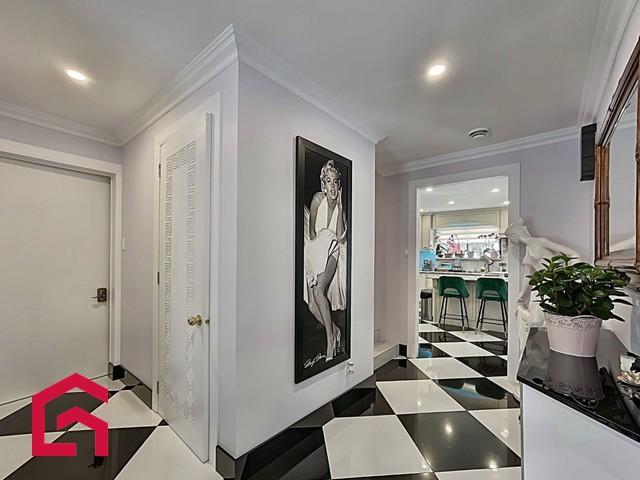 9852 Rue Fontaine — photo 3