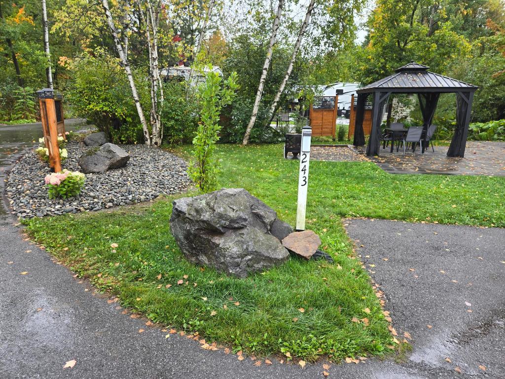 24 Rue Lafontaine — photo 2