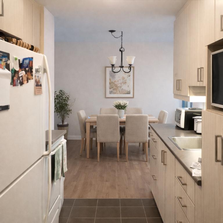 4 1/2  SITUÉ DANS UN SECTEUR PAISIBLE - ENTIÈREMENT RÉNOVÉ - **1285$/MOIS TOUT INCLUS, DISPONIBLE  POUR  SEPTEMBRE 3